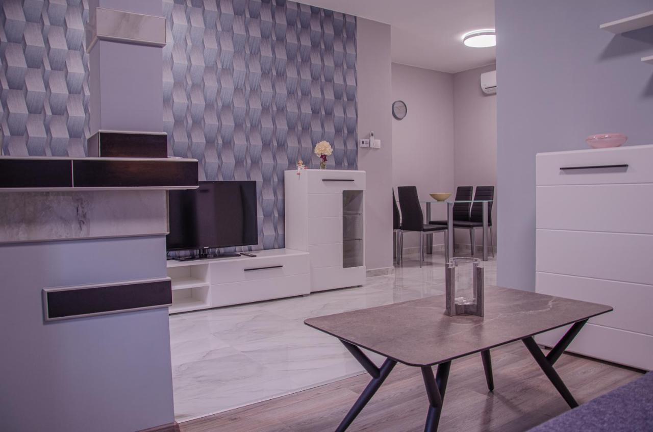 Oros House Apartmanhaz Орошхаза Экстерьер фото