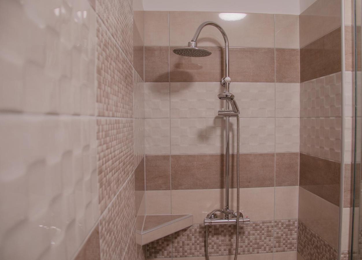 Oros House Apartmanhaz Орошхаза Экстерьер фото