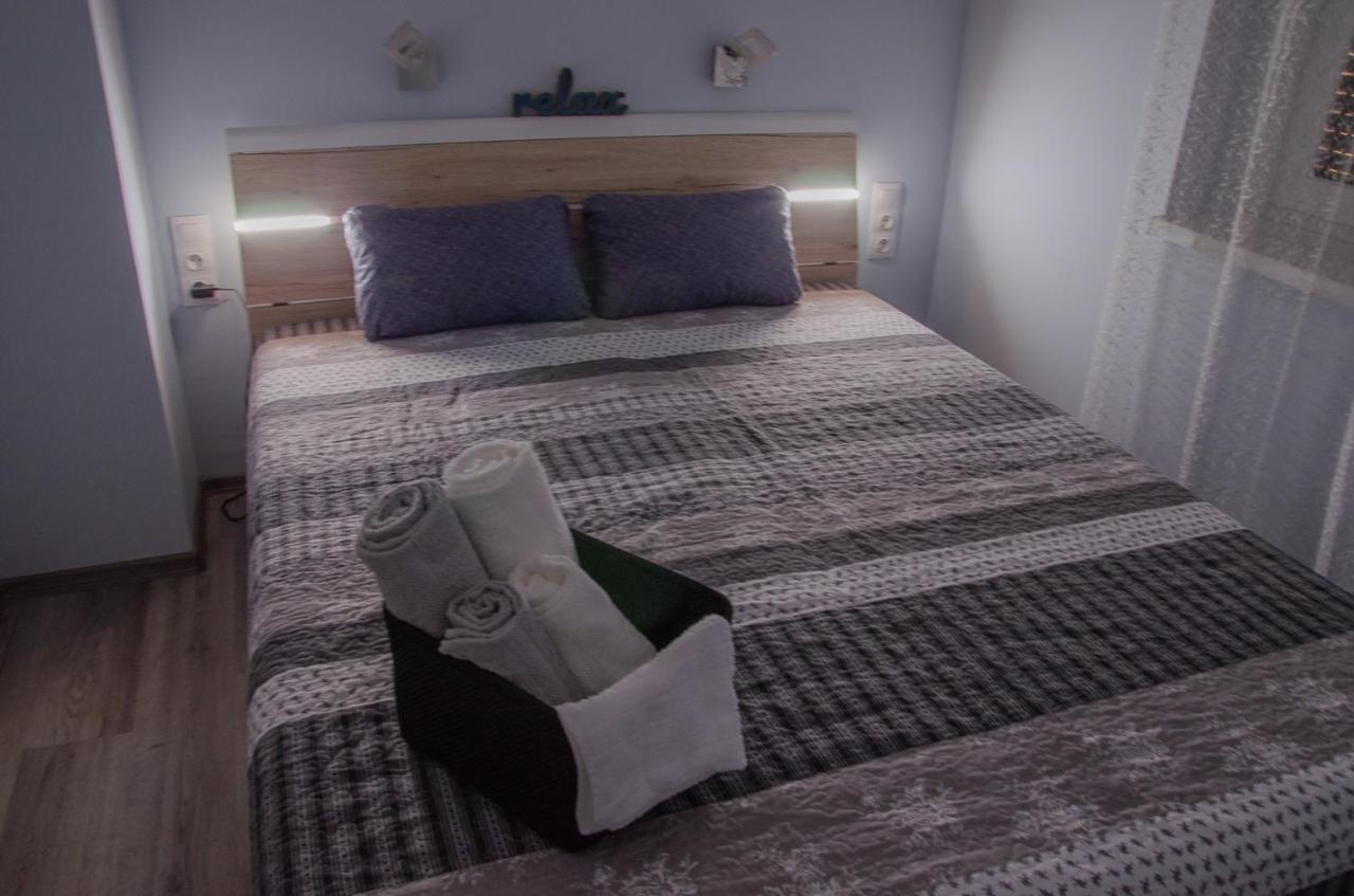 Oros House Apartmanhaz Орошхаза Экстерьер фото