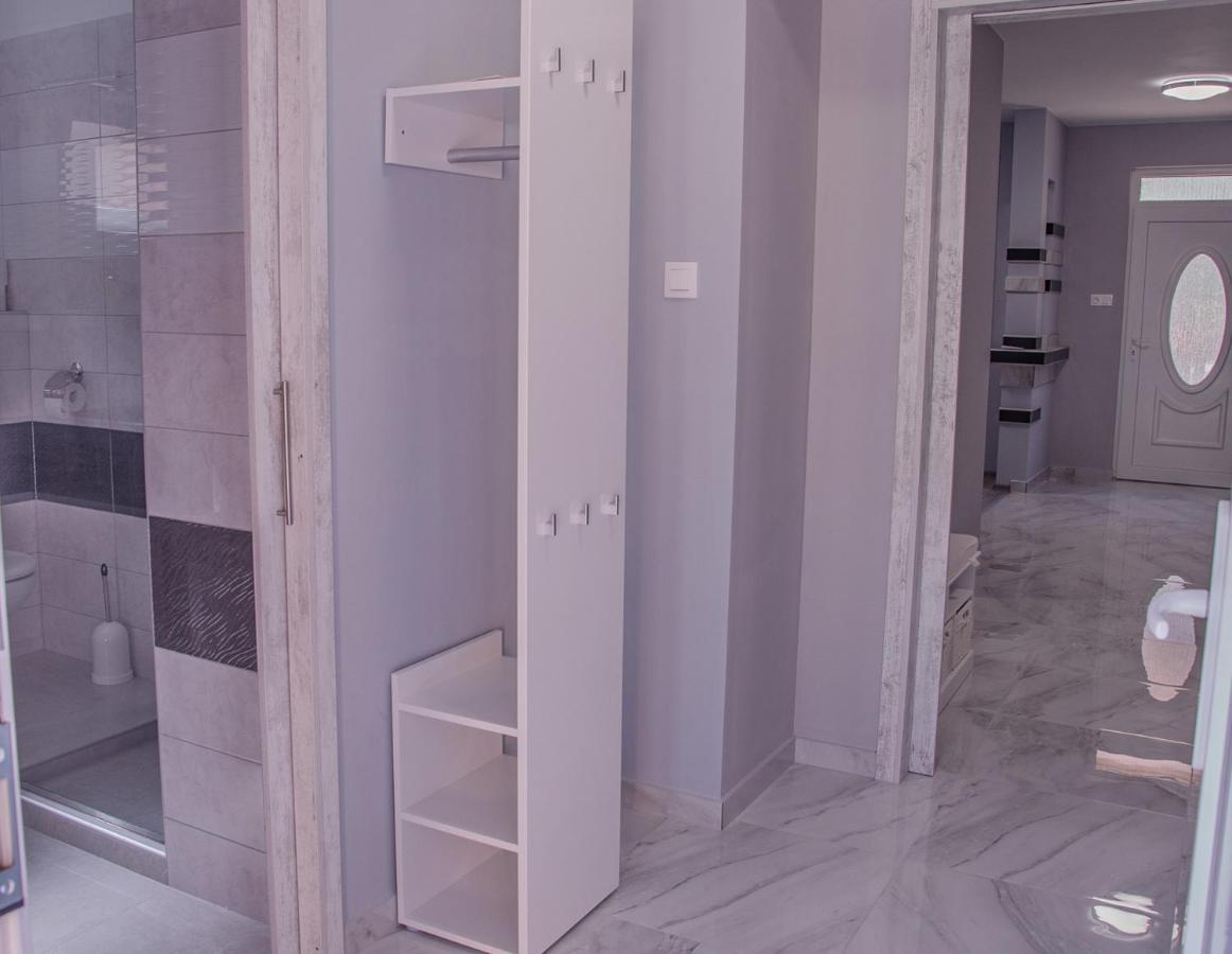 Oros House Apartmanhaz Орошхаза Экстерьер фото