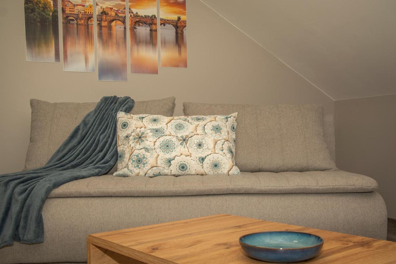 Oros House Apartmanhaz Орошхаза Экстерьер фото